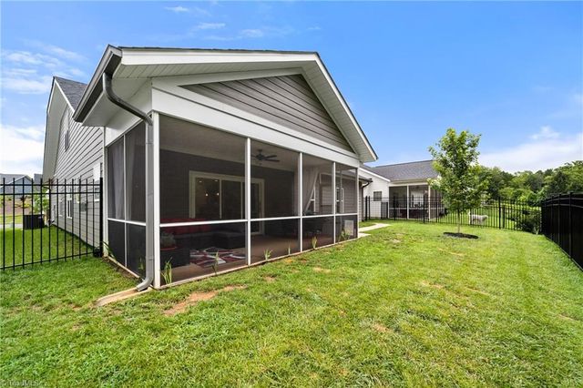 1820 Cleburne Terrace, Kernersville, NC 27284