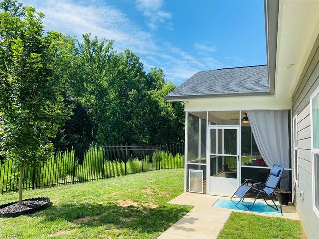 1820 Cleburne Terrace, Kernersville, NC 27284