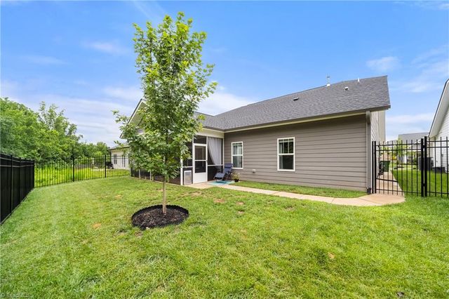 1820 Cleburne Terrace, Kernersville, NC 27284