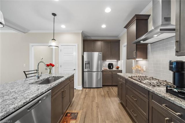 1820 Cleburne Terrace, Kernersville, NC 27284