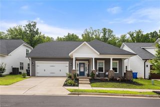 1820 Cleburne Terrace, Kernersville, NC 27284