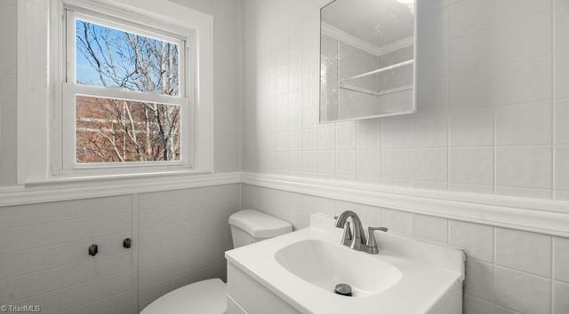 609 Martha Place, High Point, NC 27263