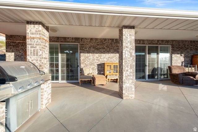 339 W SANDSTONE CIR, St. George, UT 84770