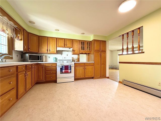 27 Mckenzie Court, Cheektowaga, NY 14227