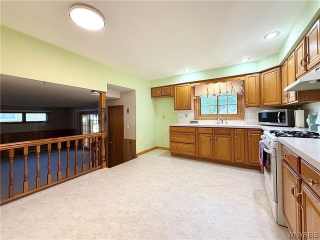 27 Mckenzie Court, Cheektowaga, NY 14227