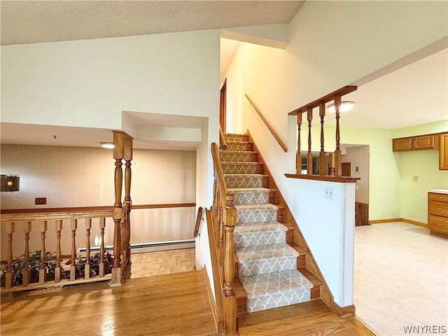 27 Mckenzie Court, Cheektowaga, NY 14227