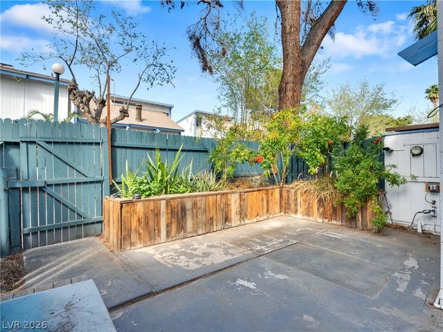 4063 Gold Coast Drive, Las Vegas, NV 89121