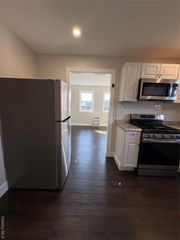 579 Main st, Poughkeepsie, NY 12601