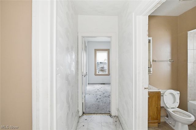 1867 Reyburn Road, Cleveland, OH 44112