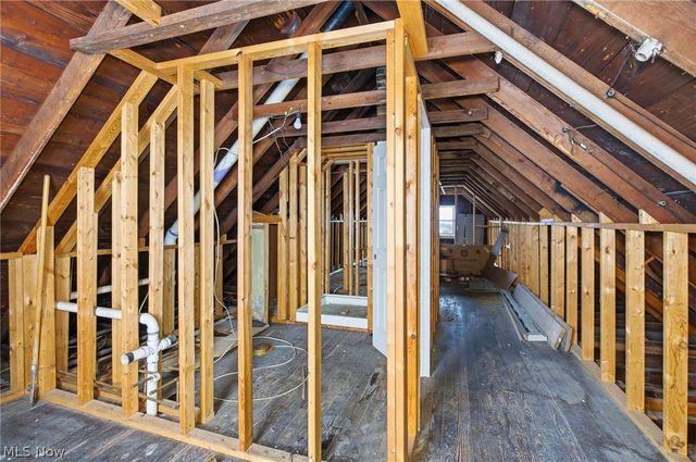 1867 Reyburn Road, Cleveland, OH 44112