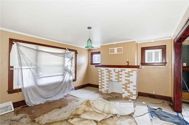 1867 Reyburn Road, Cleveland, OH 44112