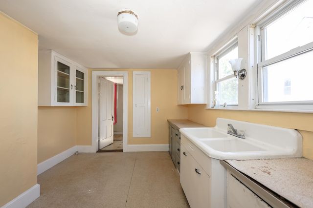 29 Wilder Street, Nashua, NH 03060