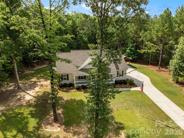 4558 Simpson Road, Edgemoor, SC 29712