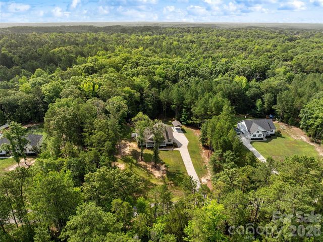 4558 Simpson Road, Edgemoor, SC 29712