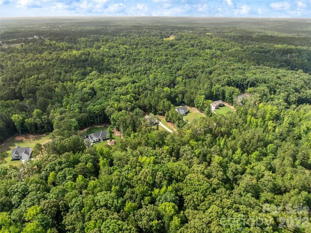 4558 Simpson Road, Edgemoor, SC 29712