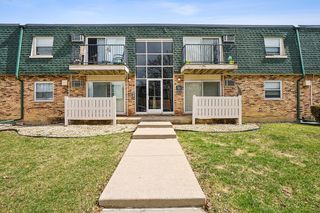 10041 S Walnut Terrace 31-307, Palos Hills, IL 60465