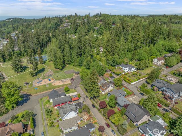 402 1st Avenue, Aberdeen, WA 98520