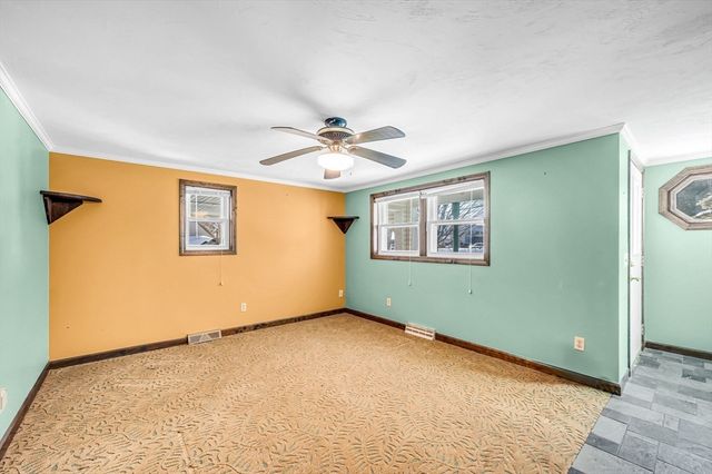 178 Falcon Dr, Westfield, MA 01085