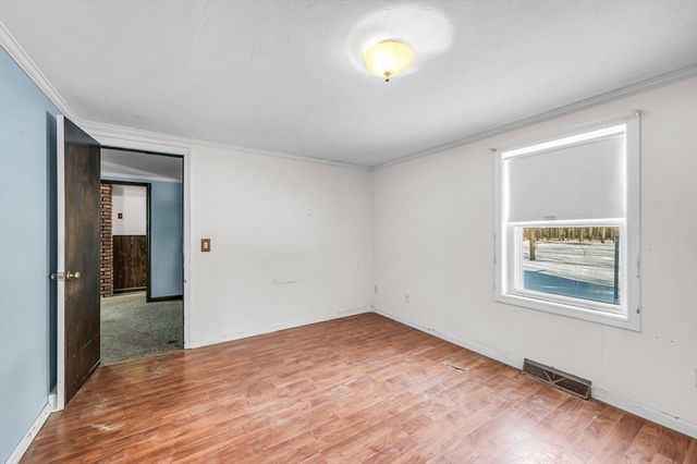 178 Falcon Dr, Westfield, MA 01085