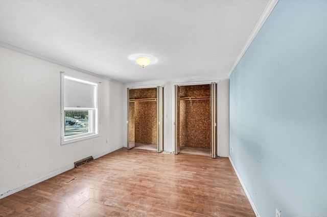 178 Falcon Dr, Westfield, MA 01085