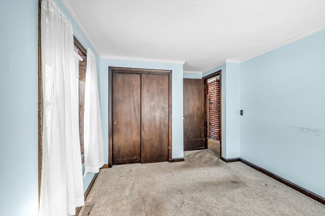 178 Falcon Dr, Westfield, MA 01085