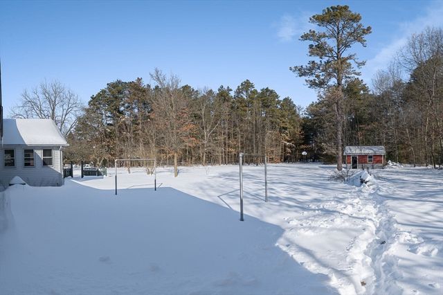 178 Falcon Dr, Westfield, MA 01085