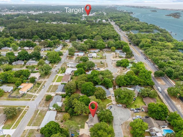 15 Winfield Way, Mary Esther, FL 32569