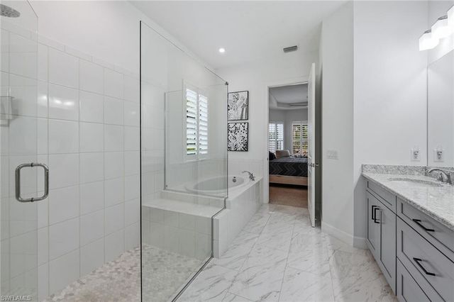 3171 Quilcene LN, Naples, FL 34114