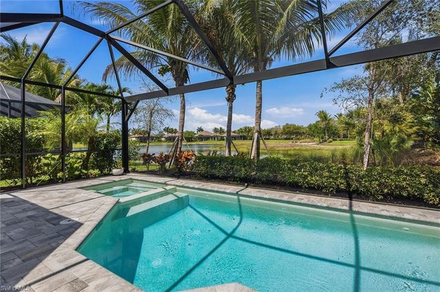 3171 Quilcene LN, Naples, FL 34114