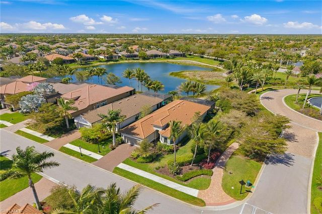 3171 Quilcene LN, Naples, FL 34114