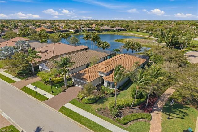 3171 Quilcene LN, Naples, FL 34114