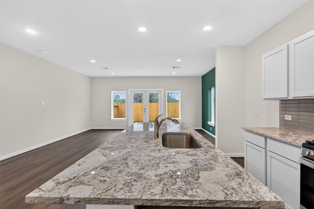 9113 Highland Northern Way, Houston, TX 77088