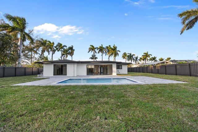 112 Bayshore Drive, Cape Coral, FL 33904