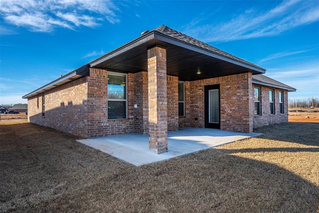1912 Meadow Brook Road, Yukon, OK 73099