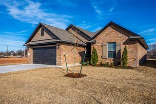 1912 Meadow Brook Road, Yukon, OK 73099