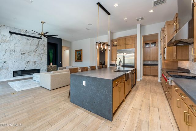 13307 E SAND HILLS Road, Scottsdale, AZ 85255