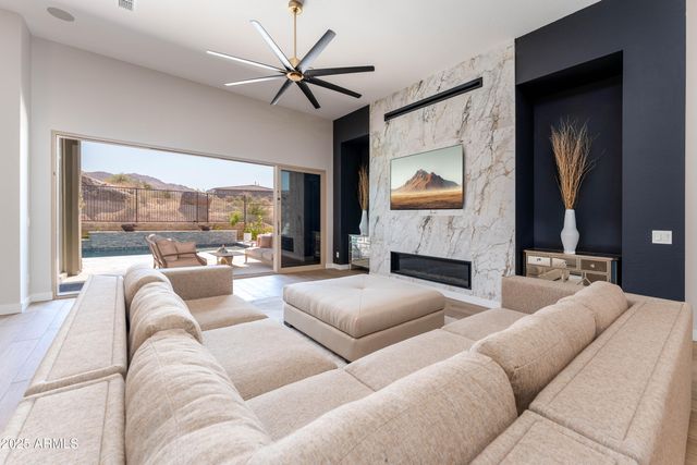 13307 E SAND HILLS Road, Scottsdale, AZ 85255