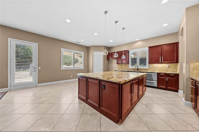 31704 Pepper Tree, Winchester, CA 92596