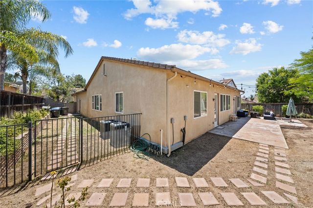 31704 Pepper Tree, Winchester, CA 92596