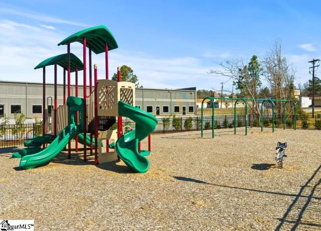 1322 Roadstead Lane, Spartanburg, SC 29306