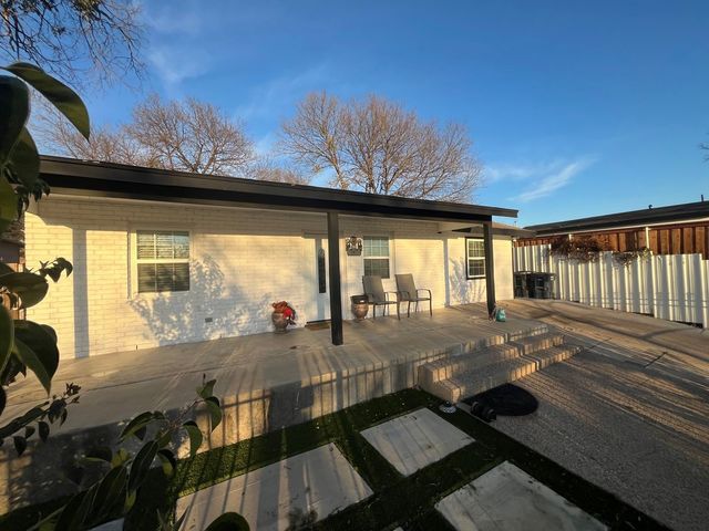 2804 19th Street, Fort Worth, TX 76106