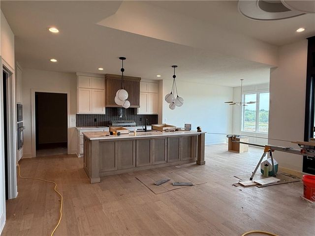 18505 Windsor Street, Overland Park, KS 66085