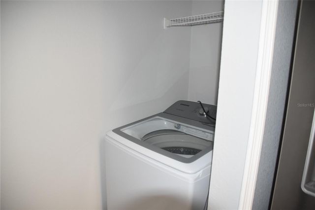 316 SOUTHERN PECAN CIRCLE 205, Winter Garden, FL 34787