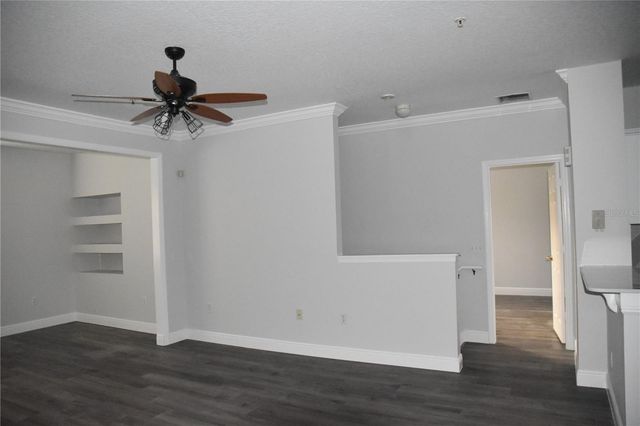 316 SOUTHERN PECAN CIRCLE 205, Winter Garden, FL 34787