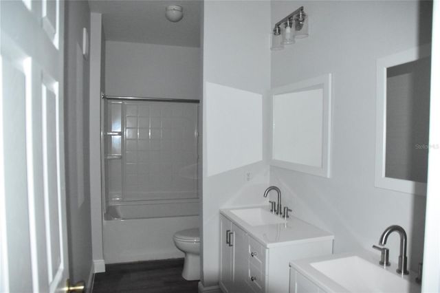 316 SOUTHERN PECAN CIRCLE 205, Winter Garden, FL 34787