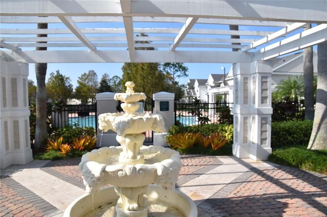 316 SOUTHERN PECAN CIRCLE 205, Winter Garden, FL 34787