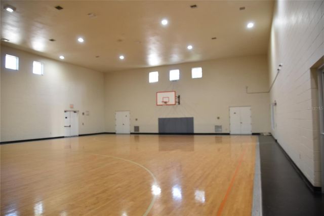 316 SOUTHERN PECAN CIRCLE 205, Winter Garden, FL 34787