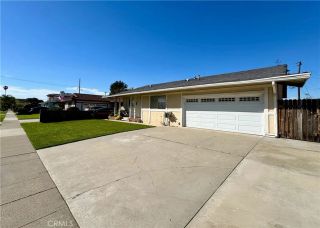 8561 Glasgow Circle, Huntington Beach, CA 92647