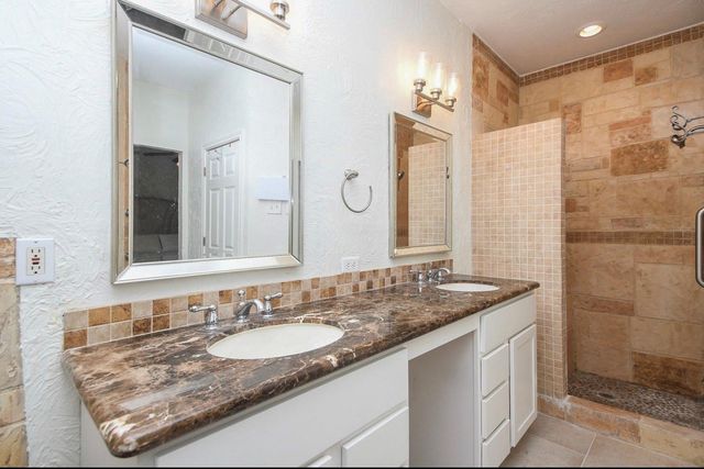 6617 Tournament Drive, Houston, TX 77069