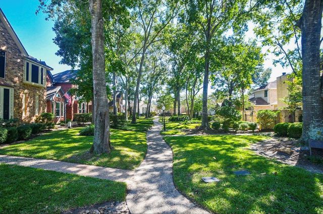 6617 Tournament Drive, Houston, TX 77069